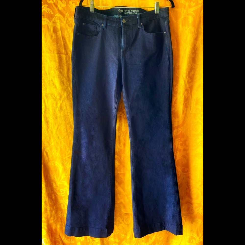 Gap Mid-Rise Flare size 14
